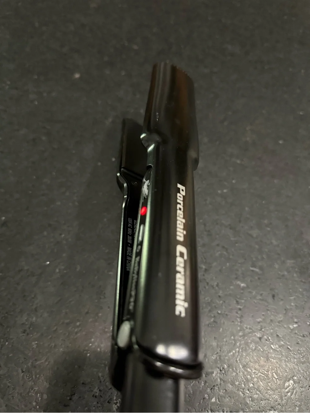 BaBylissPRO Black Porcelain Ceramic 1.5” Wide 4” Long Hair Straightener LIKE NEW